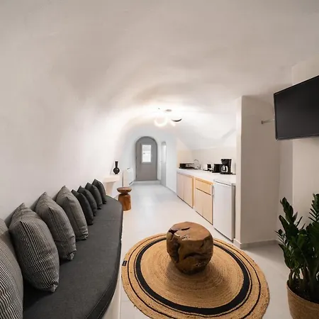 Holiday home Spilia Caves Santorini